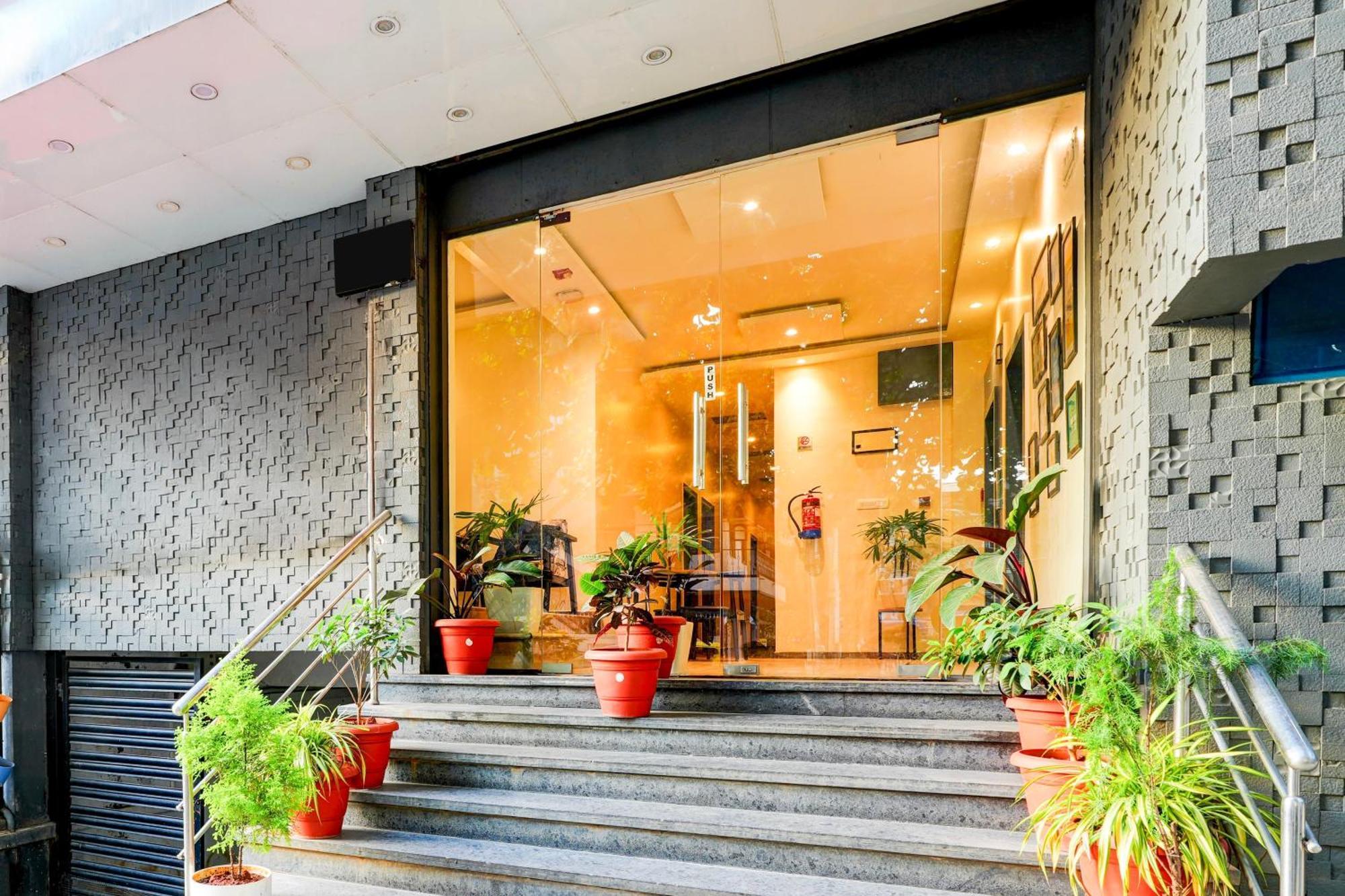 Super Townhouse Jayanagar Hotell Bangalore Eksteriør bilde