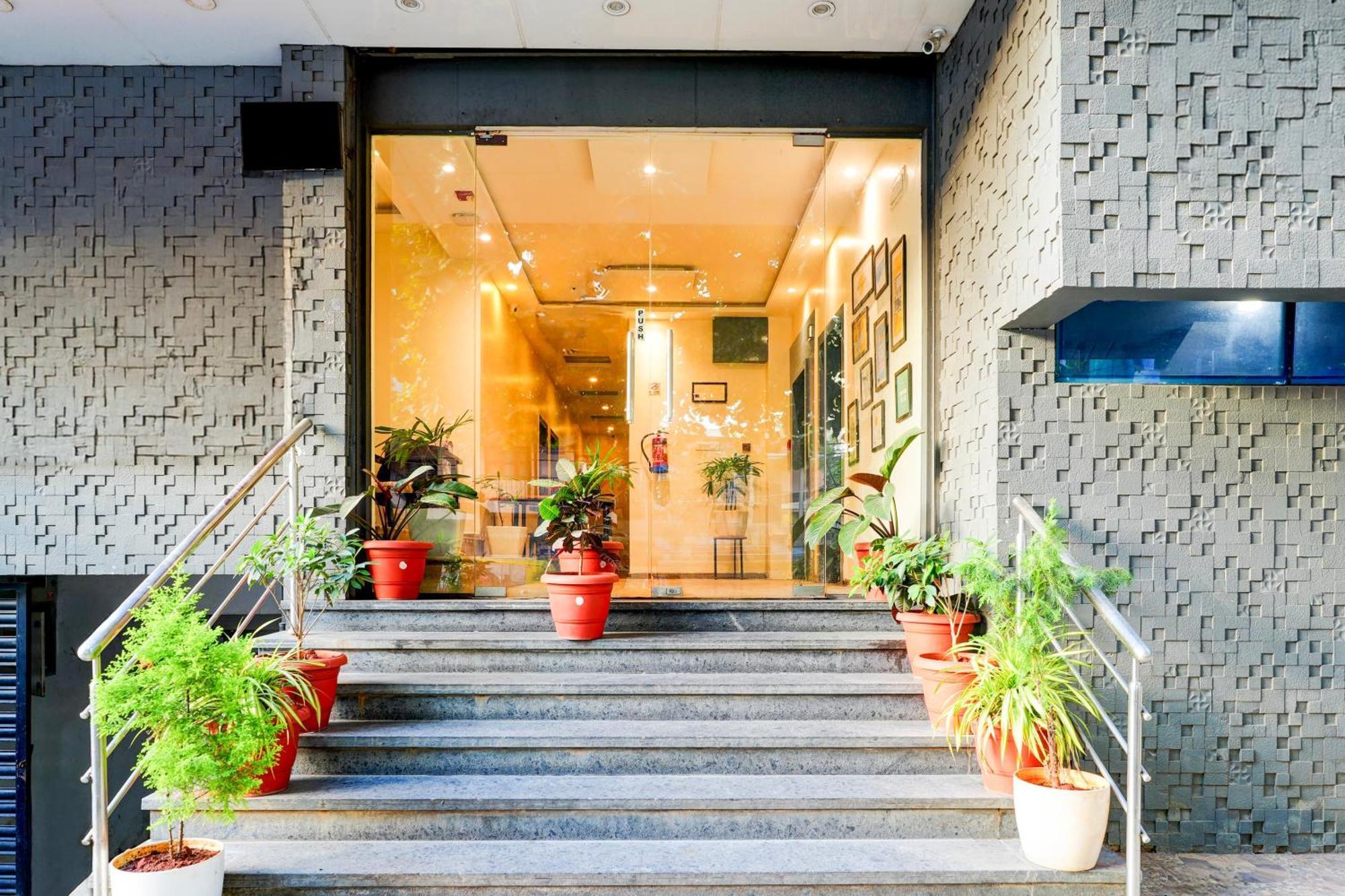 Super Townhouse Jayanagar Hotell Bangalore Eksteriør bilde